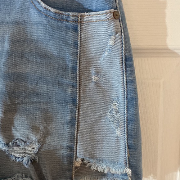 NWOT KANCAN size large raw edge shorts - Picture 3 of 9